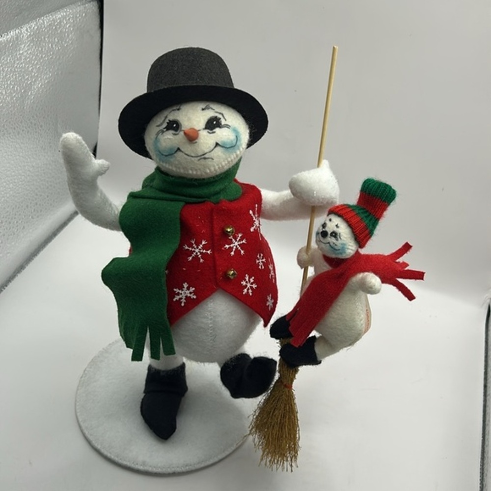Annalee Snowman with little friend